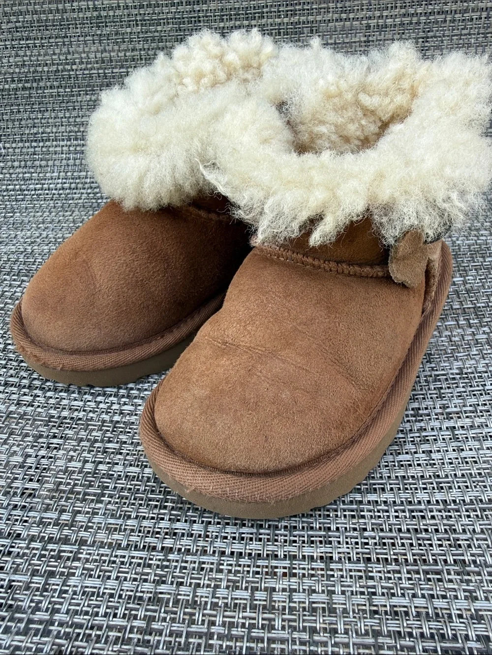 UGG Kids Chestnut Suede Cozy Shearling Boots